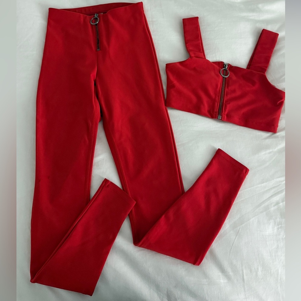 ALO Yoga Red High-Waisted Front Zip Detail Leggings & Matching Sports Bra